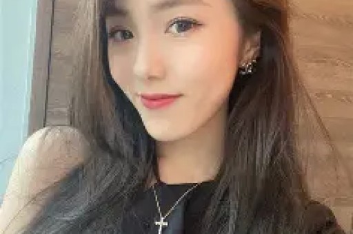 香港女星淡出娱乐多年曾因丈夫出轨离婚如今在国外经营武馆