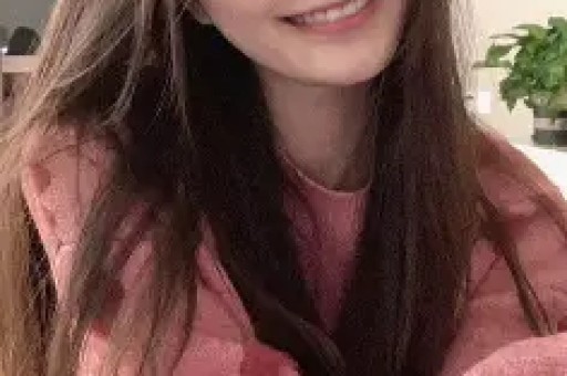 刘晓庆被指耍大牌现身河南万岁山和王婆同台全场冷脸拒讲话
